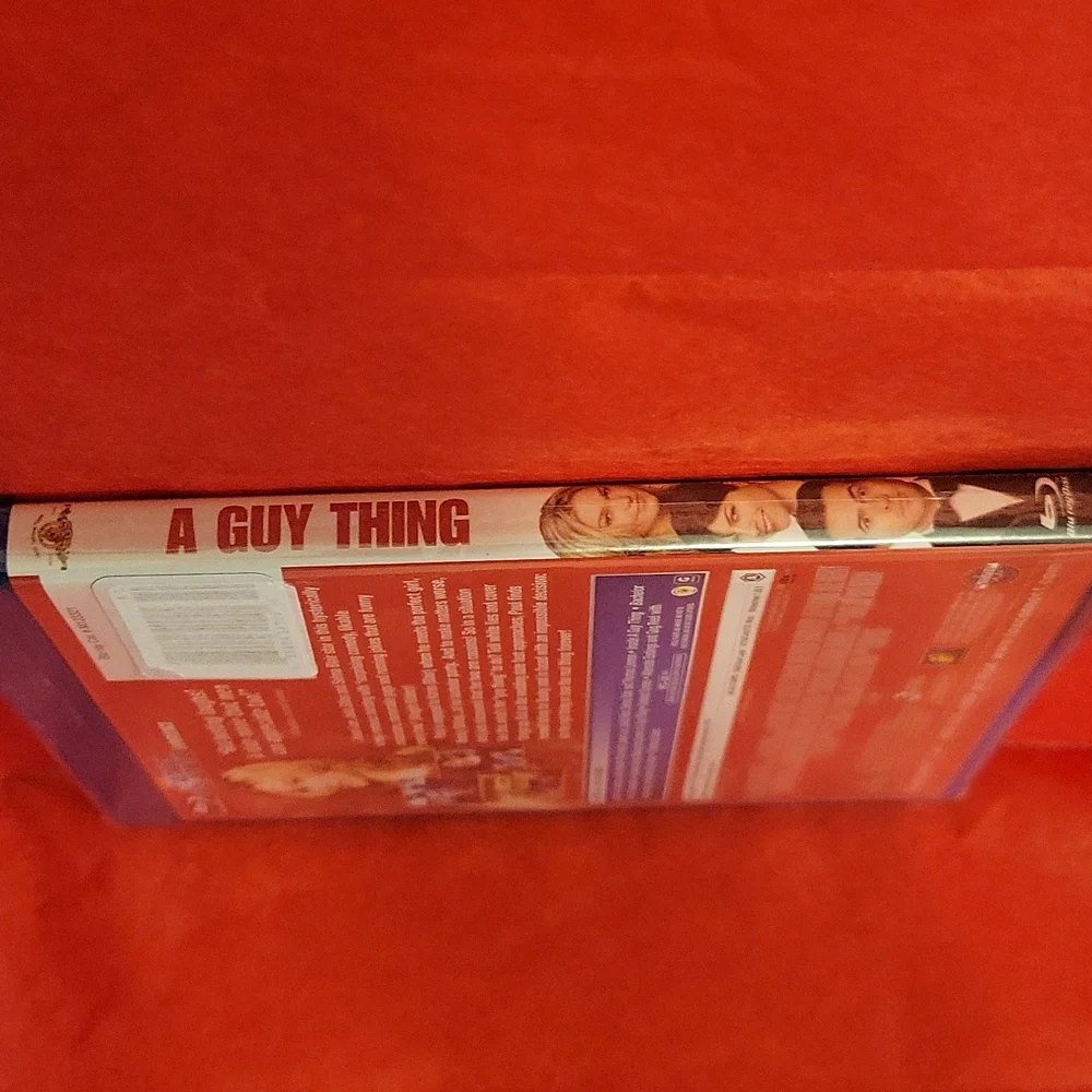 🌲 A Guy Thing Blu-ray disc movie - Picture 4 of 4